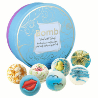 Bomb Cosmetics - Head in the Clouds Gift Pack - Zestaw upominkowy z naturalnymi kosmetykami do kąpieli - Głowa w chmurach
