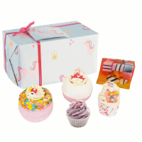 Bomb Cosmetics - Sprinkle Of Magic Gift Pack - Gift set for body care cosmetics - A Bit Of Magic