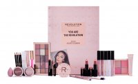 MAKEUP REVOLUTION - YOU ARE THE REVOLUTION - 25 DAY ADVENT CALENDAR - Advent calendar with cosmetics and makeup accessories