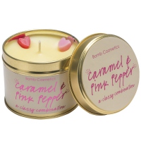 Bomb Cosmetics - Caramel & Pink Pepper - A classy combination - Ręcznie wytwarzana świeca zapachowa z olejkami eterycznymi - KARMEL Z RÓŻOWYM PIEPRZEM