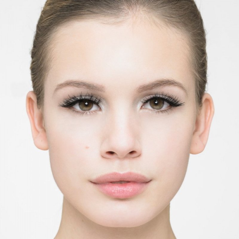 EYLURE Übertrieben 141 Wimpern – Voluminös & Dramatisch, Mit Kleber (27 G)